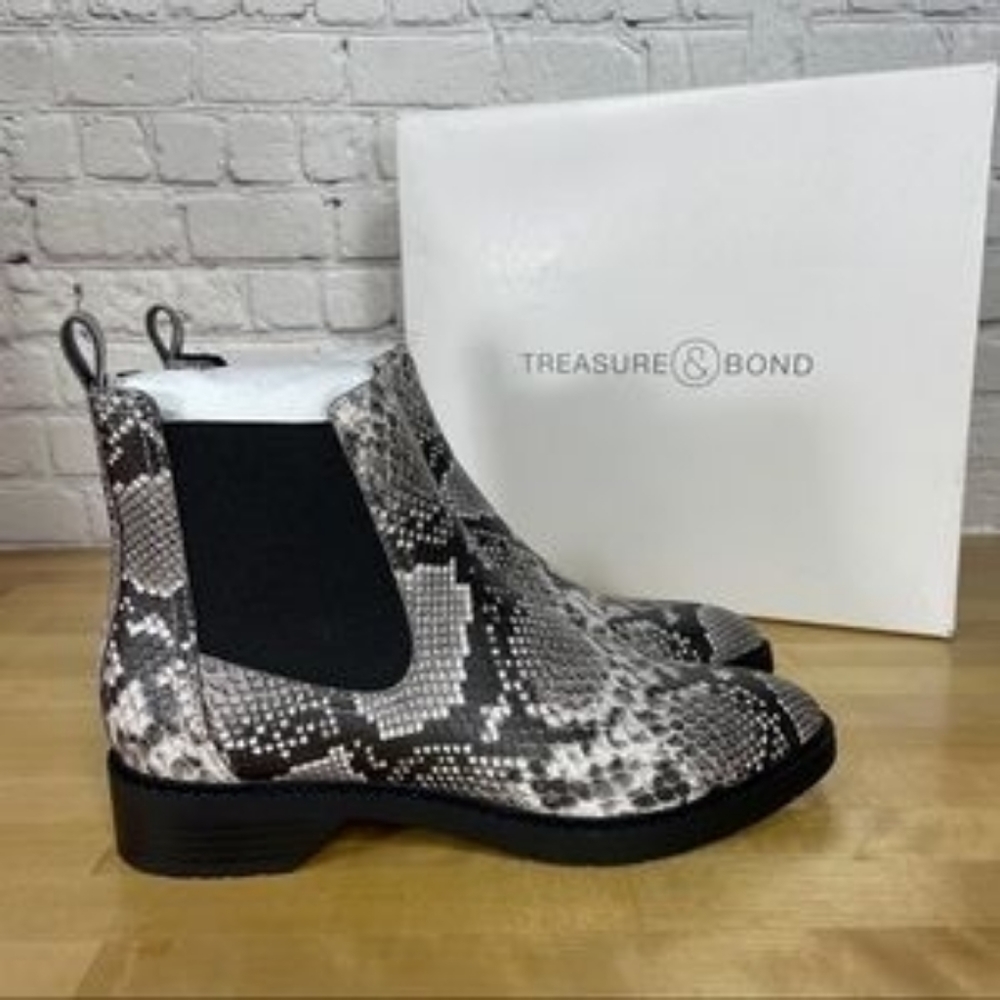 Treasure & Bond Gabriella Chelsea Boot in Snake Print - Picture 5 of 11